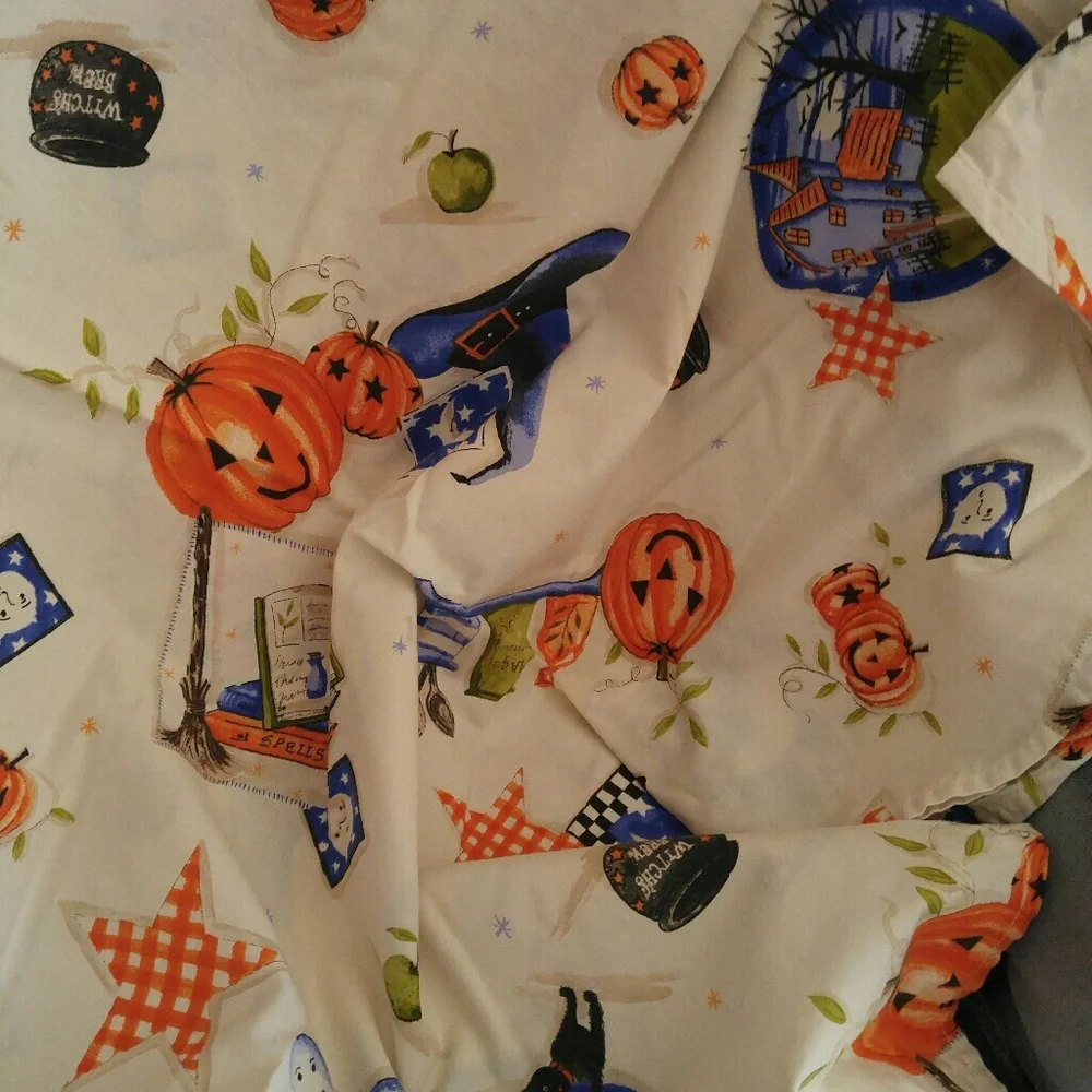 Halloween table cloth
